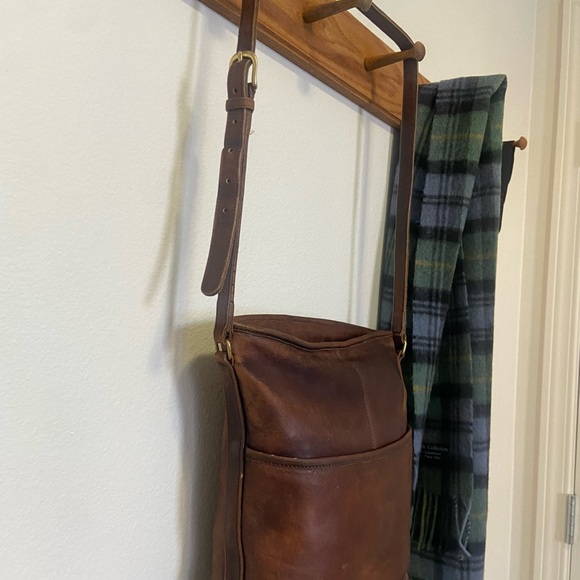 Vintage Leather Coach Bleeker Bucket Crossbody Bag - Picture 10 of 13